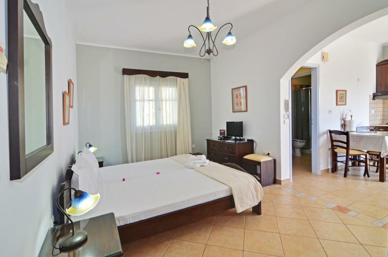 Nikos Sea View Apartments آداماس المظهر الخارجي الصورة