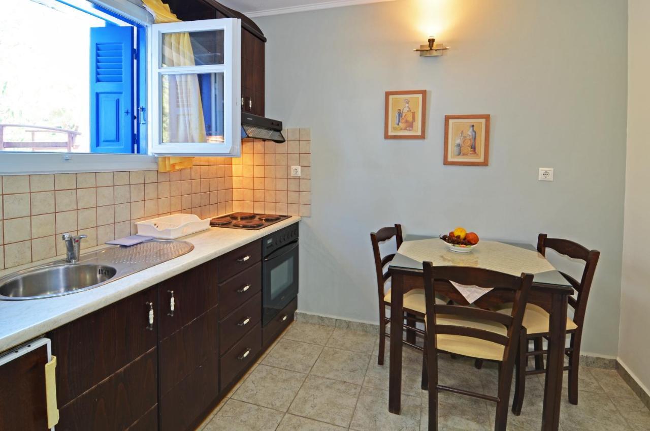 Nikos Sea View Apartments آداماس المظهر الخارجي الصورة