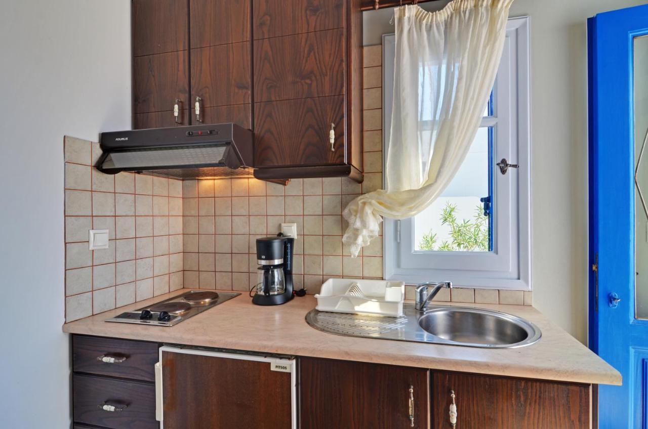 Nikos Sea View Apartments آداماس المظهر الخارجي الصورة